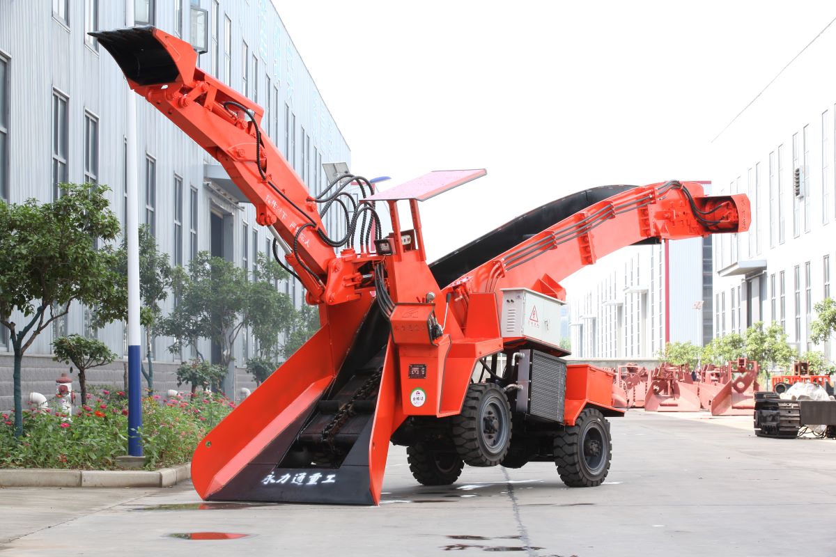 永力通品牌故事:一臺(tái)隧道扒渣機(jī)如何征服礦山老板